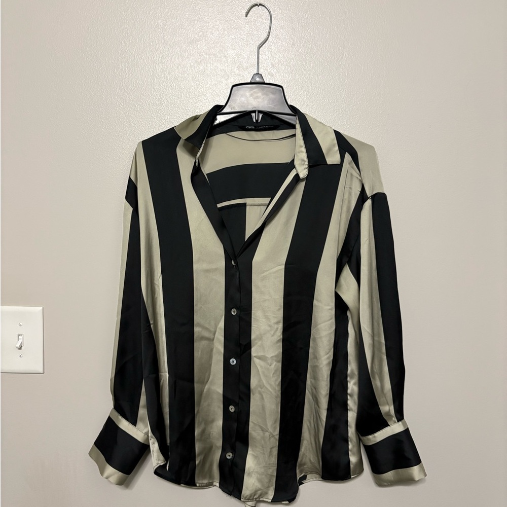 Zara Black and Cream Striped Women’s Shirt